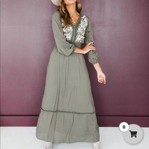 Ferhnvi Maxi Dress